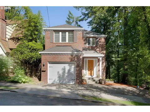 3017 SW Fairview Blvd, Portland, OR 97205