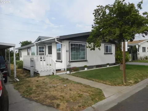 910 Cowl St #41, Milton Freewater, OR 97862