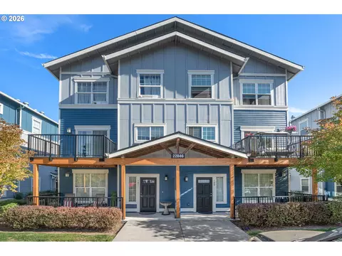 22846 SW Forest Creek Dr #202, Sherwood, OR 97140