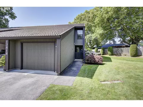 13818 NW 10th Ct #A, Vancouver, WA 98685