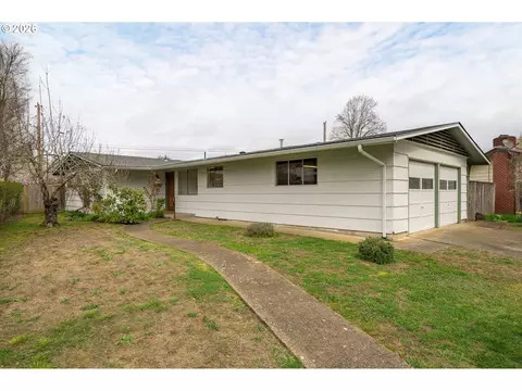 585 E 36th Ave, Eugene, OR 97405