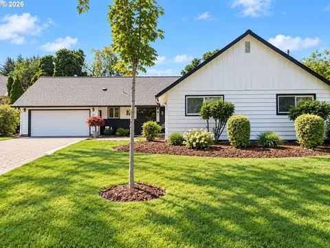 Exterior - 2872 Suffolk Ct, Eugene, OR 97401 photo 2 of 6