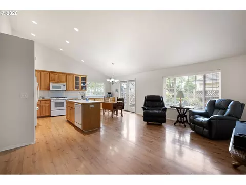 Other - 3928 Hyacinth St, Eugene, OR 97404 photo 2 of 8