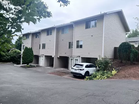 2190 Maplewood Dr, Salem, OR 97306