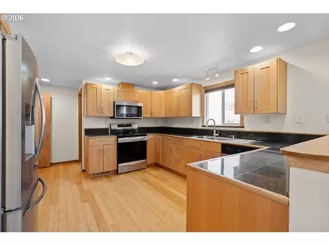 Kitchen - 61476 Dee Cox Rd, Heppner, OR 97836 photo 1 of 3