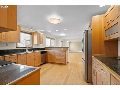 Kitchen - 61476 Dee Cox Rd, Heppner, OR 97836 photo 2 of 3