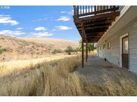 Exterior - 61476 Dee Cox Rd, Heppner, OR 97836 photo 3 of 8