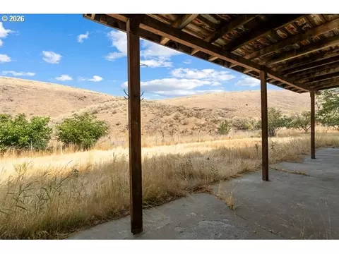 Exterior - 61476 Dee Cox Rd, Heppner, OR 97836 photo 2 of 8