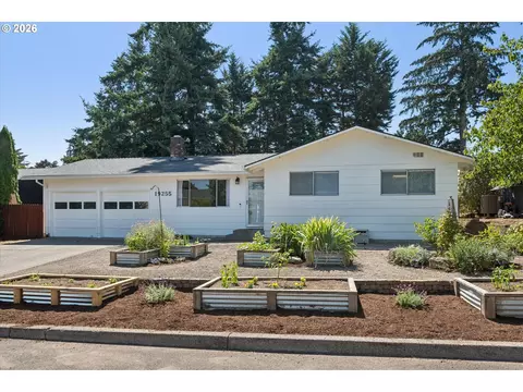 19255 Whitney Ln, Oregon City, OR 97045
