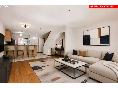 840 NW Naito Pkwy #H10, Portland, OR 97209