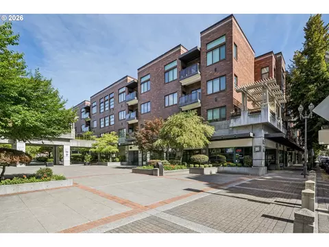 300 W 8th St #206, Vancouver, WA 98660