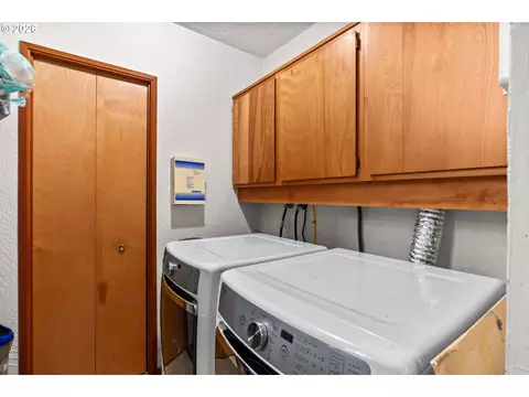 3809 Monroe St, Eugene, OR 97405 photo 32