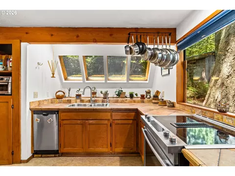 3809 Monroe St, Eugene, OR 97405 photo 10