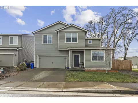 854 N Valley Dr, Molalla, OR 97038