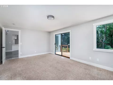 Bedroom - 4010 SW 13th Ct, Gresham, OR 97080 photo 1 of 6