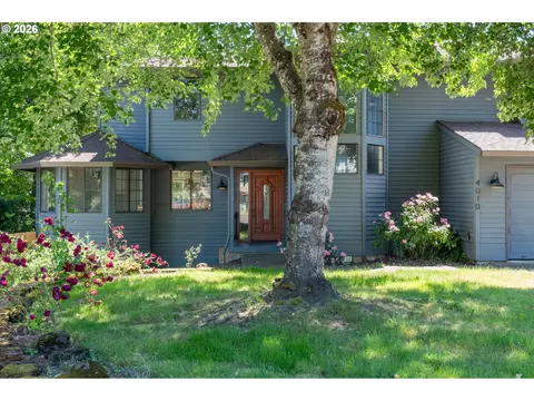 Exterior - 4010 SW 13th Ct, Gresham, OR 97080 photo 2 of 7