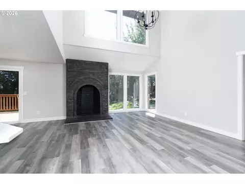 Living - 4010 SW 13th Ct, Gresham, OR 97080 photo 2 of 7