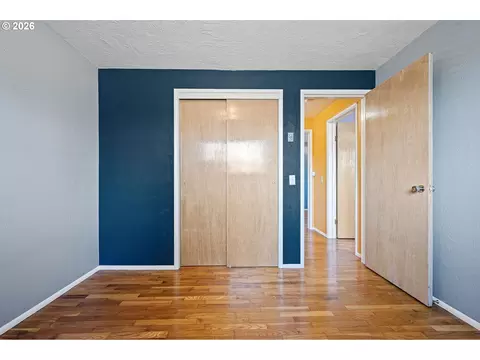 Bedroom - 130 E 31st Ave, Eugene, OR 97405 photo 3 of 7