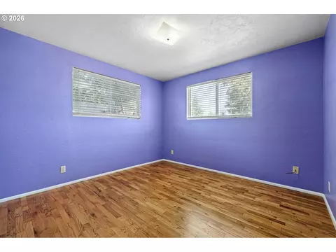 Bedroom - 130 E 31st Ave, Eugene, OR 97405 photo 5 of 7