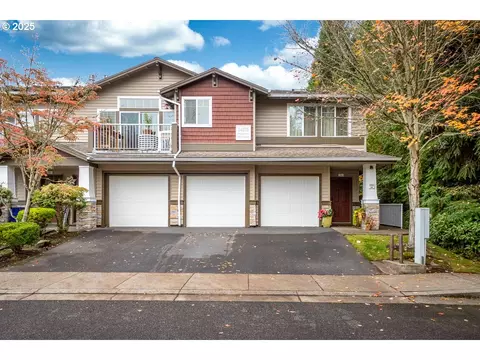 14575 SW Magpie Ln #102, Beaverton, OR 97007