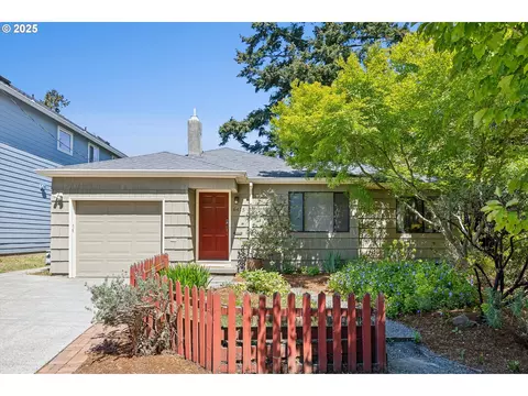 6415 NE Pacific St, Portland, OR 97213
