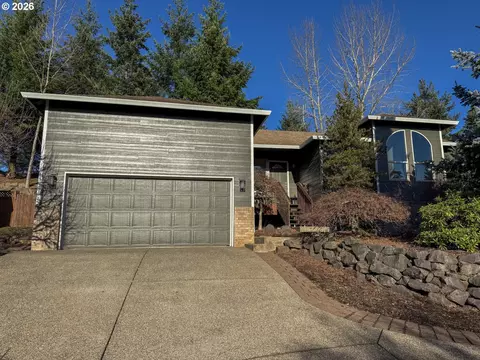 36909 Eldridge Dr, Sandy, OR 97055