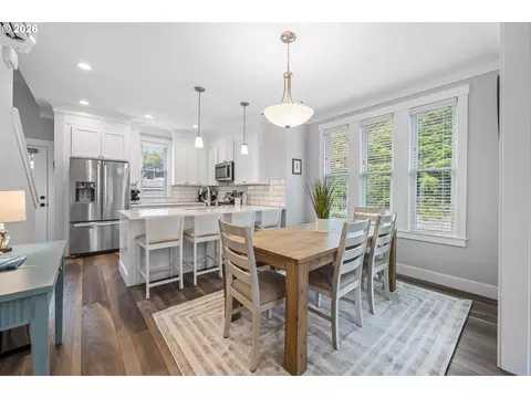 Dining - 11 Cedar Run Loop, Pacific Beach, WA 98571 photo 1 of 2