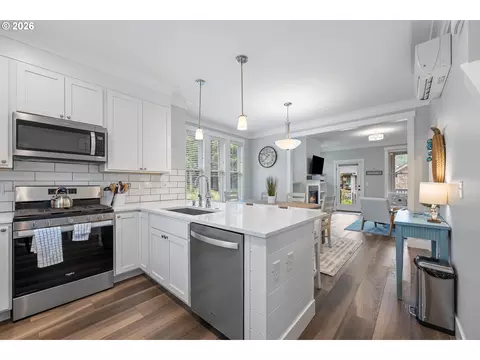 Kitchen - 11 Cedar Run Loop, Pacific Beach, WA 98571 photo 2 of 2