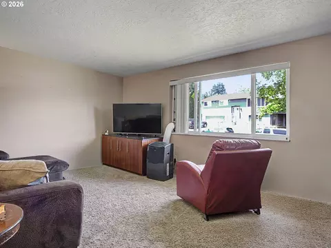 Living - 1454 SW 4th St, Gresham, OR 97080 photo 1 of 1