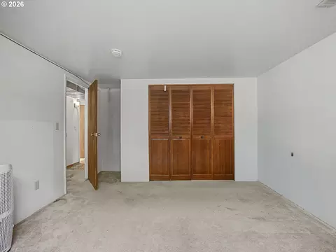 Bedroom - 1454 SW 4th St, Gresham, OR 97080 photo 5 of 6