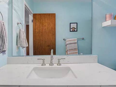 Bath - 1454 SW 4th St, Gresham, OR 97080 photo 1 of 3