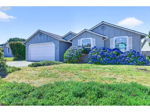 96407 Oceanside East Dr, Brookings, OR 97415