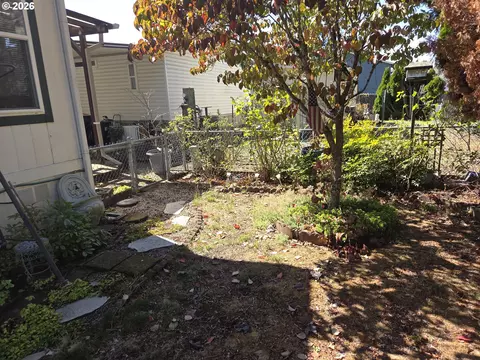 Exterior - 5335 Main St #11, Springfield, OR 97478 photo 4 of 6