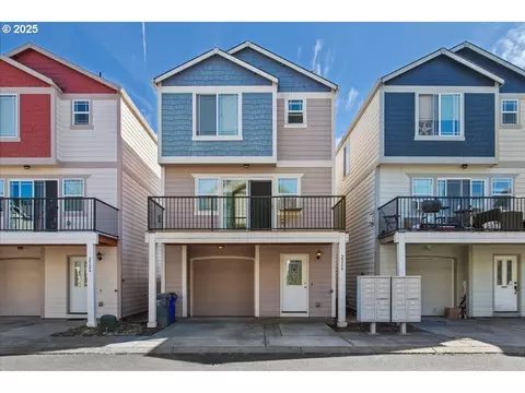 2526 SE 130th Ave #9, Portland, OR 97236