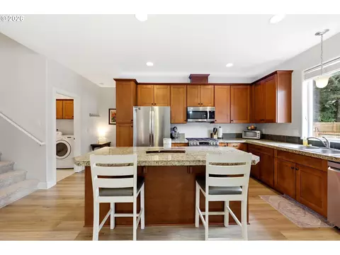 Kitchen - 19119 Dublin Ave, Sandy, OR 97055 photo 4 of 5