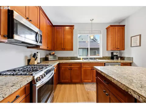 Kitchen - 19119 Dublin Ave, Sandy, OR 97055 photo 1 of 5