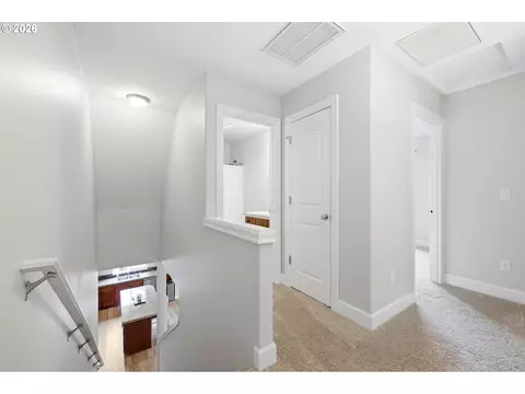 Entry Way - 19119 Dublin Ave, Sandy, OR 97055 photo 4 of 4