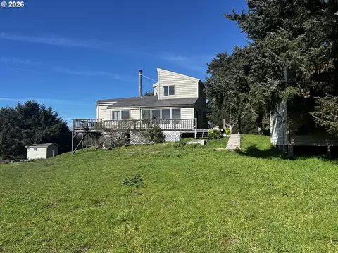 94444 Linda Ln, Gold Beach, OR 97444