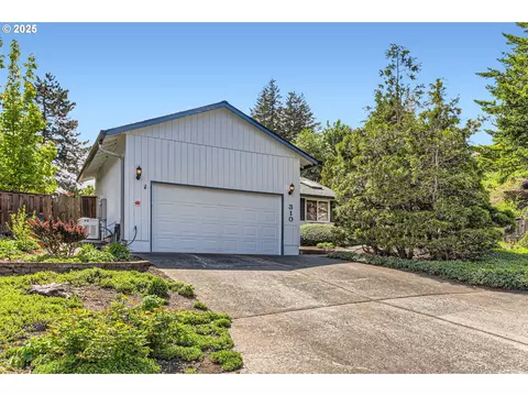 310 SW 26th Cir, Troutdale, OR 97060