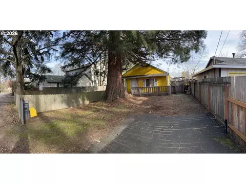 2204 SE 84th Ave, Portland, OR 97216