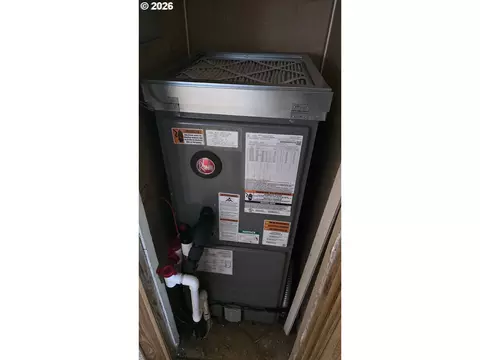 Other - 1625 Henderson Ave #B10, Eugene, OR 97403 photo 12 of 13