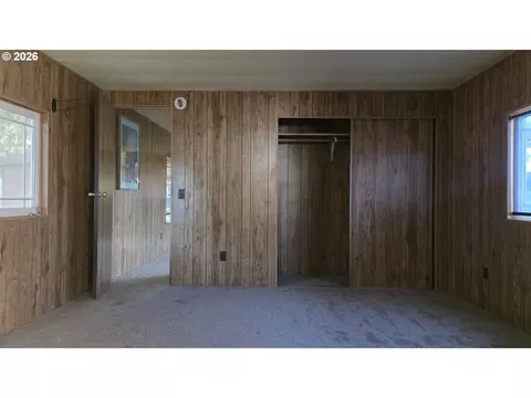 Bedroom - 1625 Henderson Ave #B10, Eugene, OR 97403 photo 1 of 3