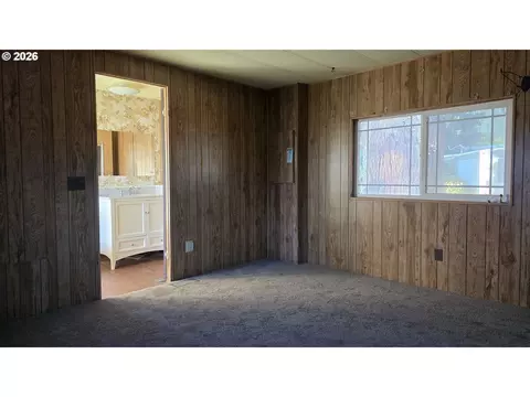 Other - 1625 Henderson Ave #B10, Eugene, OR 97403 photo 8 of 13