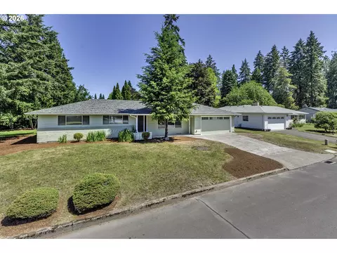 3721 SE Pine St, Hillsboro, OR 97123