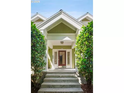 2415 NE 15th Ave, Portland, OR 97212