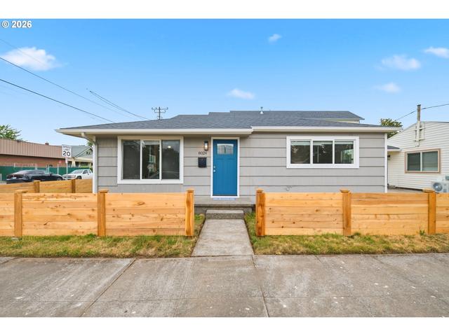 8024 NE Fremont St, Portland, OR 97213