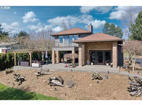 8008 SEvergreen Hwy, Vancouver, WA 98664