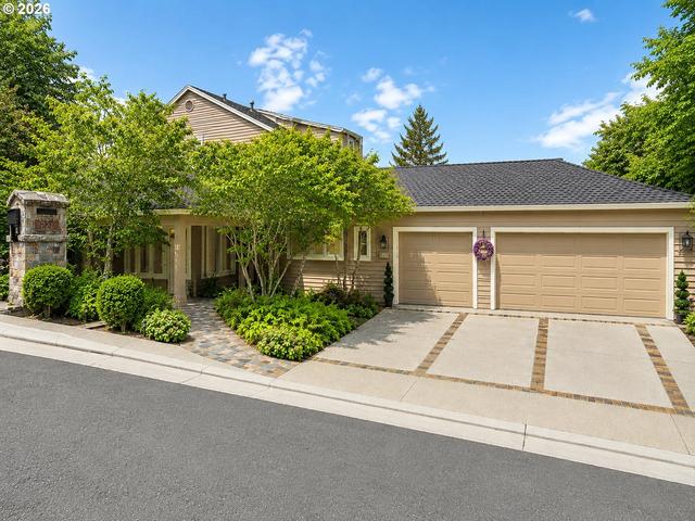 221 SW Moonridge Pl, Portland, OR 97225