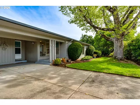 Exterior - 727 Elm Dr, Eugene, OR 97404 photo 2 of 16