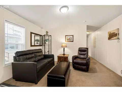 2696 SE Palmquist Rd, Gresham, OR 97080 photo 9